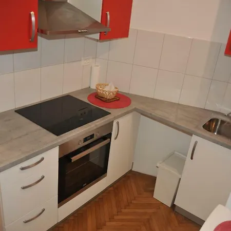 Sunny Apartament